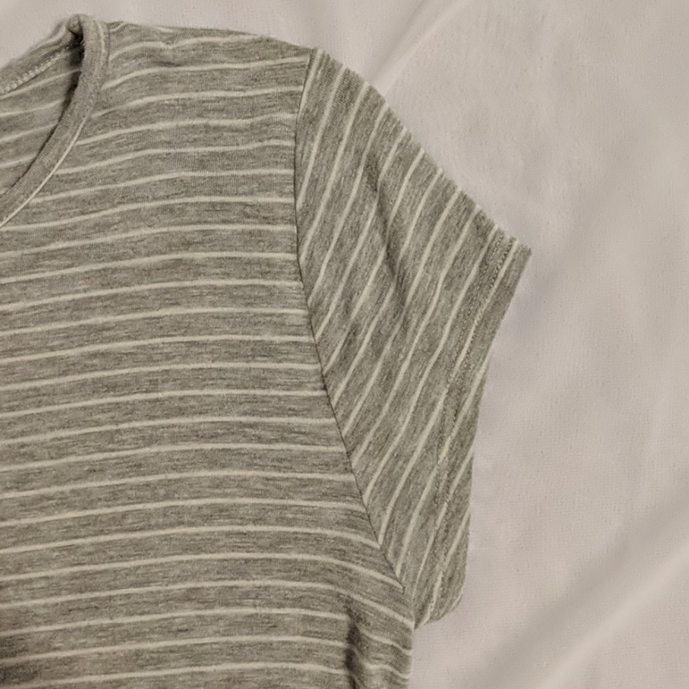 Shirt - Picture 2 of 4
